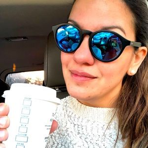 Meet your Posher, Maria